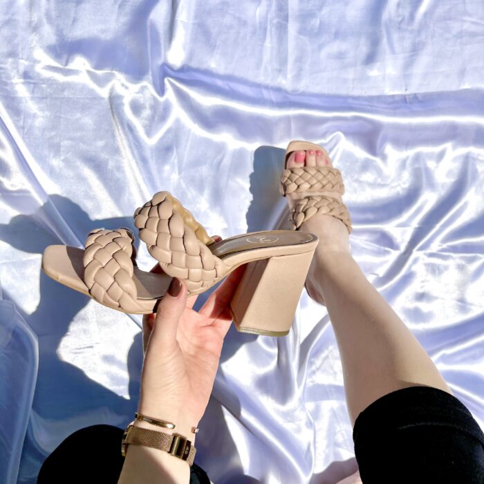 Zapatilla Trenzada Beige