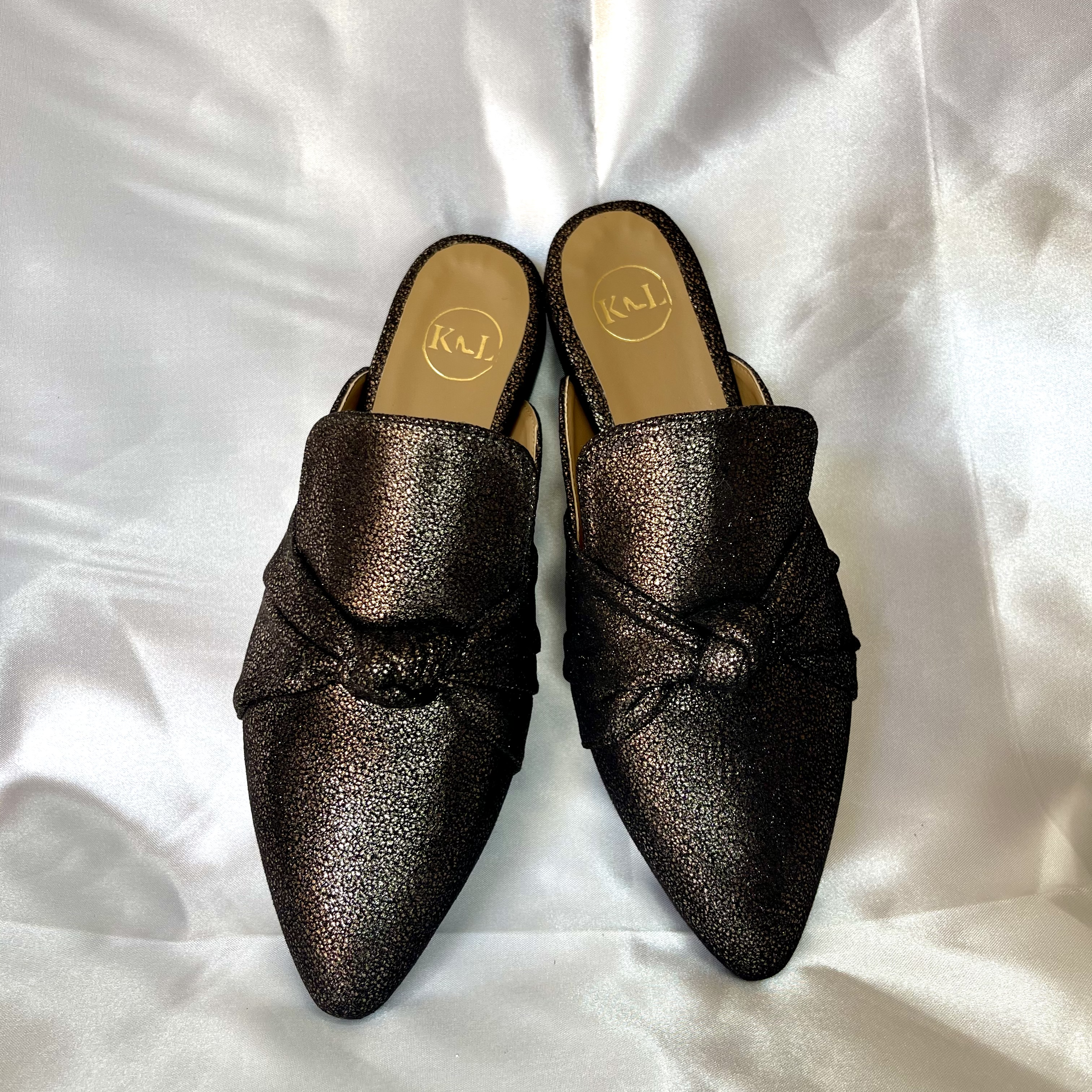 Mules Golden Nudo